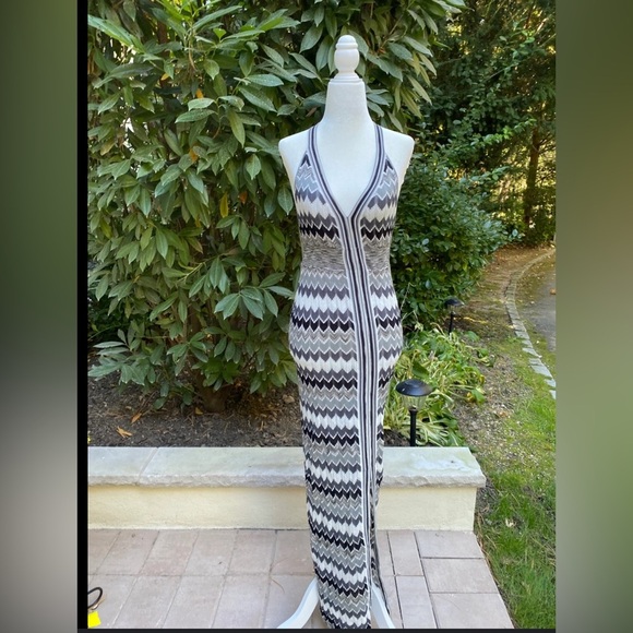 Victoria's Secret Black and White Resort Halter Maxi Dress - Picture 1 of 7